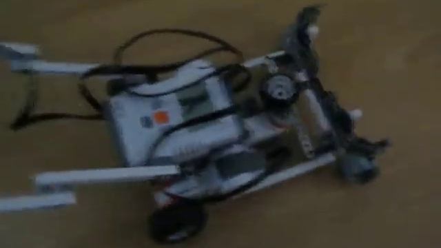 NXT COO-COOO CRAZY LAWN MOWER смотреть онлайн