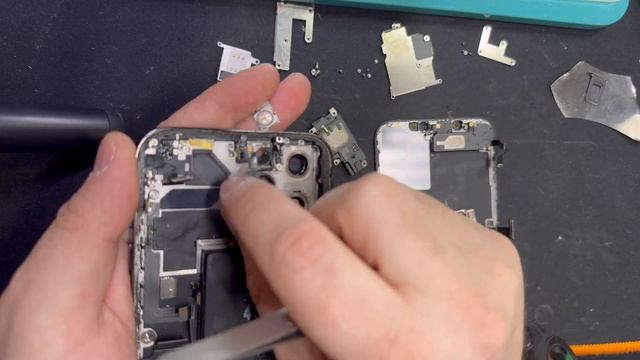 iPhone 12 Pro Max чистка после воды , точнее после кофеее смотреть онлайн
