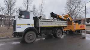 На ОЭМК поступила первая подметальная прицепная уборочная машина «Магистраль»