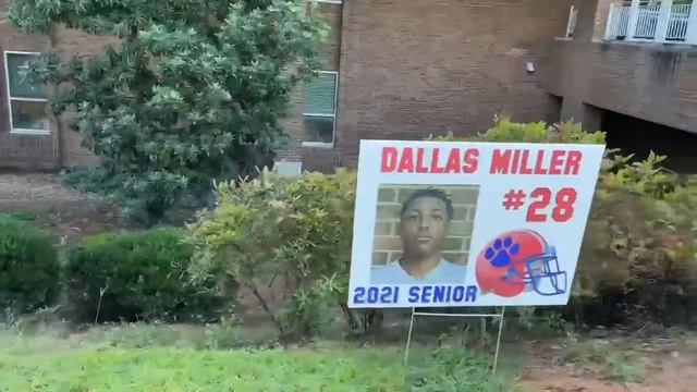 Dunwoody high school football senior смотреть онлайн