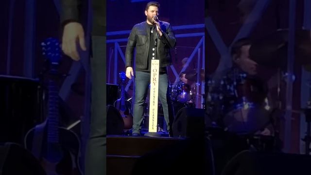 Chris Young смотреть онлайн