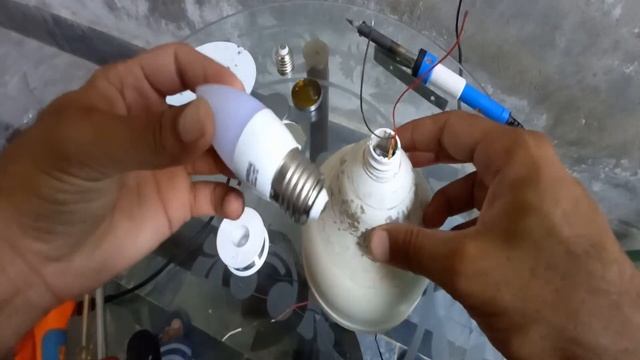 Big Energy Saver Repaired||50 Watt Energy Saver Holder Changed смотреть онлайн