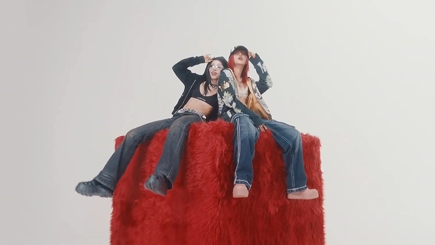 Yuqi - 'On Clap' Special Dance Performance Mirrored