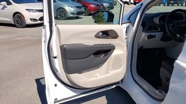 2020 Chrysler Voyager Cleveland, Athens, Dayton, East Ridge, South Cleveland, TN LR132407 смотреть онлайн