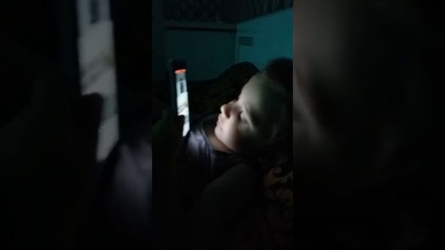 В 3.5года он знает все марки машин смотреть онлайн