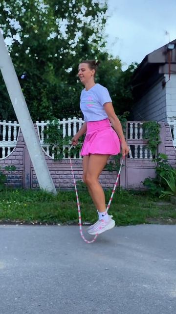 #скакалка #jumprope #newmusic #skipping #скиппинг #shuffledance #shuffle #трюки #трюкисоскакалкой смотреть онлайн