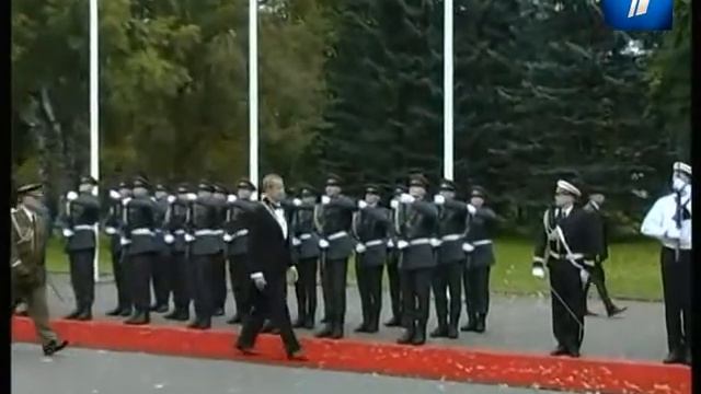 Отношение к президенту в обществе смотреть онлайн