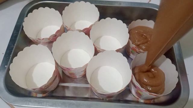 Cupcake brownis kukus, tepati janji untuk ponakan kecil @raiseldonuts смотреть онлайн