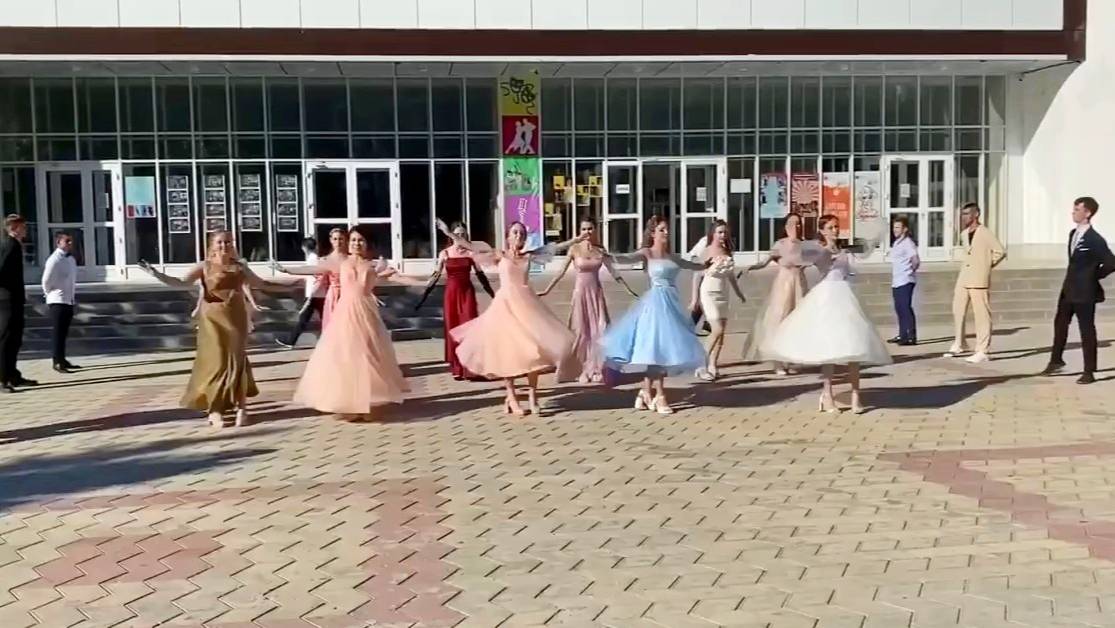 Лучший ВЫПУСКНОЙ ВАЛЬС - 2024. Республика Крым смотреть онлайн