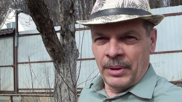 Весенние хлопоты на ближней даче// Покрасил скамейку смотреть онлайн