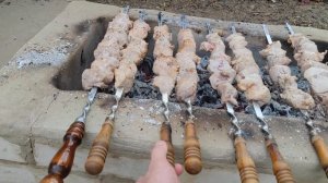 Жарю вкусный и сочный ШАШЛЫК, на низком кирпичном мангале! ШАШЛЫК из свинины своими руками!