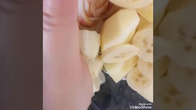 Apple banana milkshake with ice cream in urdu смотреть онлайн