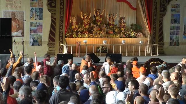 Приветствие Божеств и Гуру пуджа 2016.09.14 смотреть онлайн