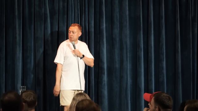 ABUSHOW /КЛУБ БИЛЛИАРДИСТОВ/РАБОТА ЕСТЬ РАБОТА/ШКОЛА ТВЕРКА/РЕАНИМАТОР БАНКОМАТОВ/ПРИВЕТ ОТ ГУРАМА смотреть онлайн