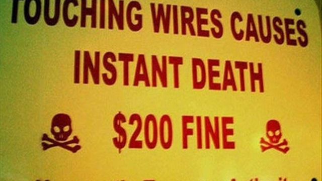funny signs by mellon 2332.wmv смотреть онлайн