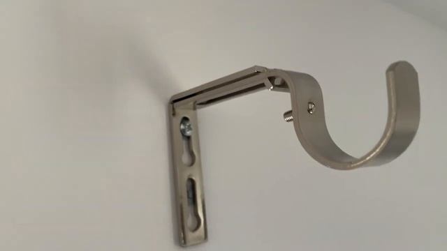 How to fit 3 Piece Curtain Pole Brackets - Assembly and Fitting - Dunelm смотреть онлайн