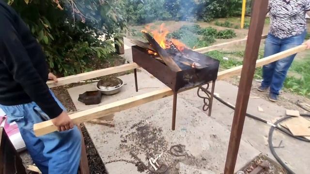 Как перенести горящий мангал смотреть онлайн