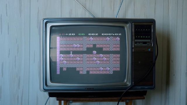Old TV make Old Games - Boulder Dash C64 смотреть онлайн