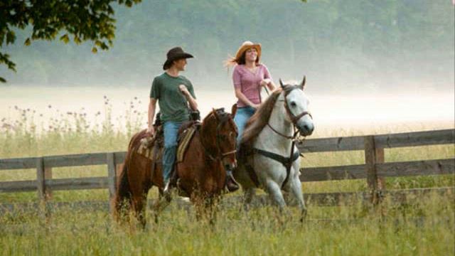 Hannah Montana the movie Pics! also the song let's get crazy!!! смотреть онлайн