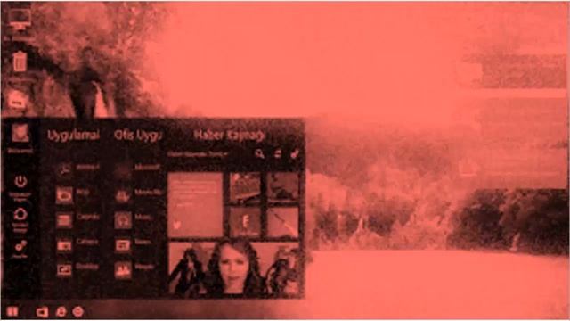 La maldicion del windows 9 especial navideño creepypasta loquendo смотреть онлайн