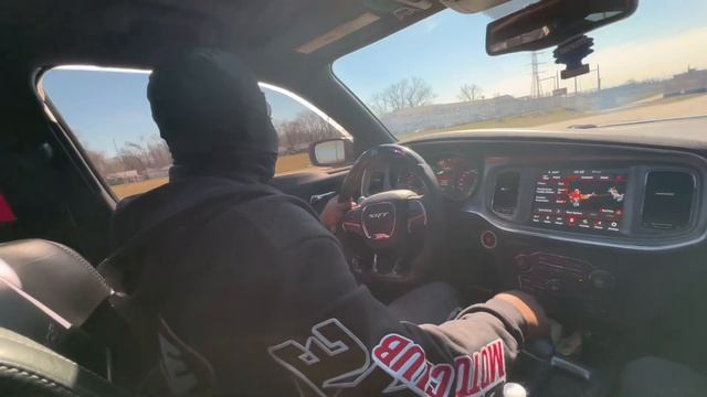 SLIDING EVERY CORNER IN THE TRENCHES IN MY 1000HP DEMON.. смотреть онлайн