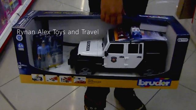 Rynan Alex Bought BRUDER Police Car - Jeep Wrangler Unlimited Rubicon смотреть онлайн