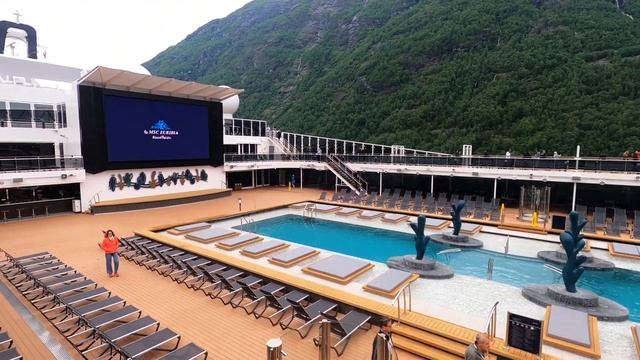MSC EURIBIA 4K ship tour - Atmosphere pool - MAIN POOL Area смотреть онлайн