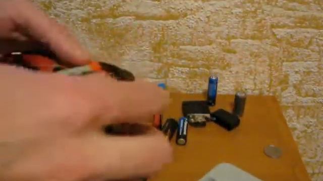 Фонарик налобный XRE смотреть онлайн