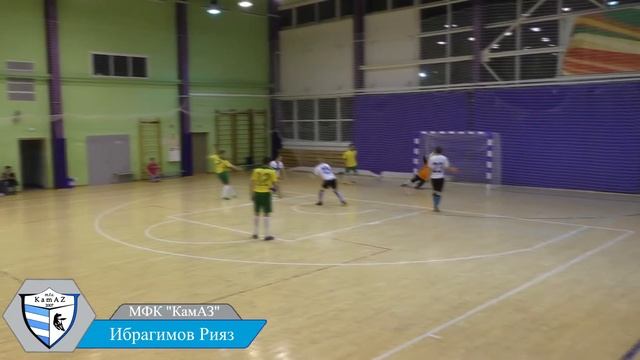 Лучшие сейвы 15 -16 тура Премьер-Лиги.