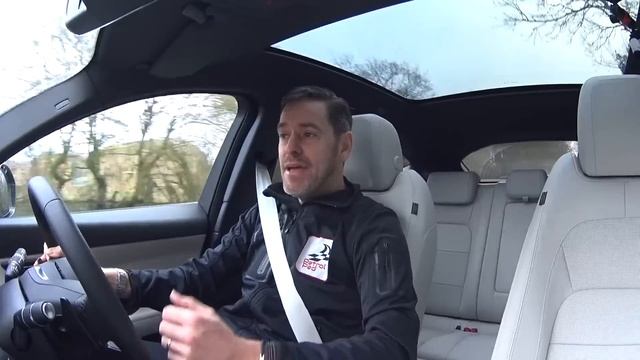 2018 Jaguar E Pace - Petrol and Diesel Driven Back-to-Back ! смотреть онлайн