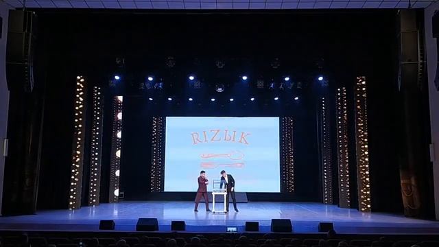 Городской Дворец Культуры г. Уфы 28 марта 2024 концерт. музыка песни,много народа смотреть онлайн
