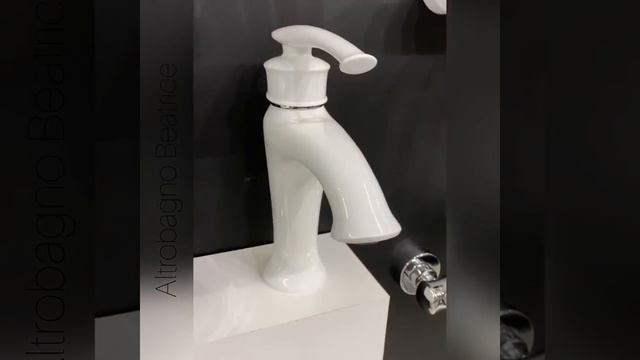 Beatrice/altrobagno смотреть онлайн