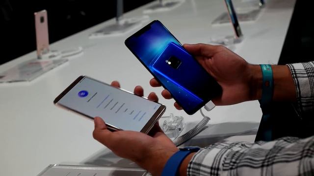 Huawei Mate 10 Pro vs Mate 20 Pro | Primeras impresiones смотреть онлайн