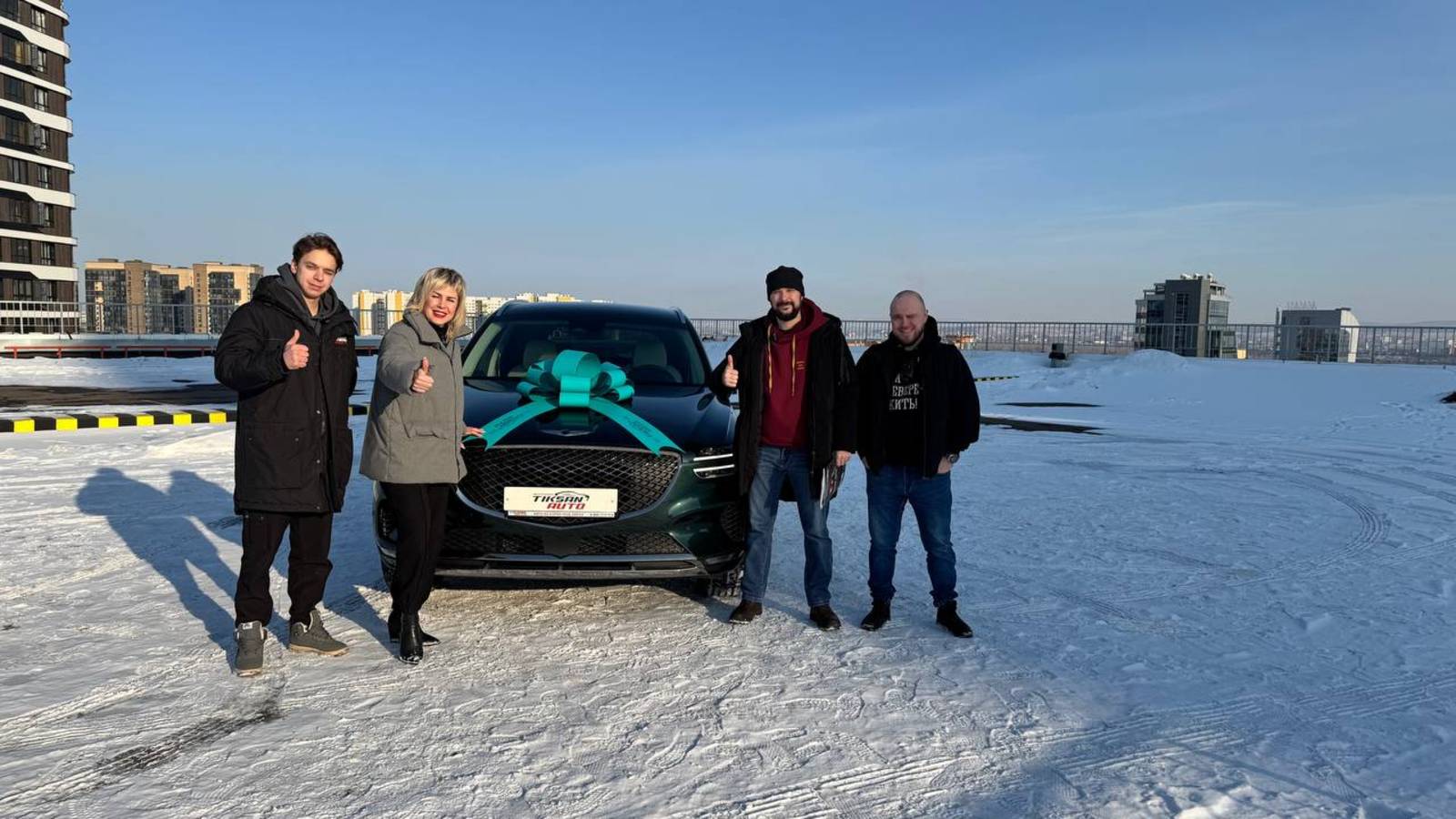 Самый эмоциональный отзыв с выдачи Genesis GV70