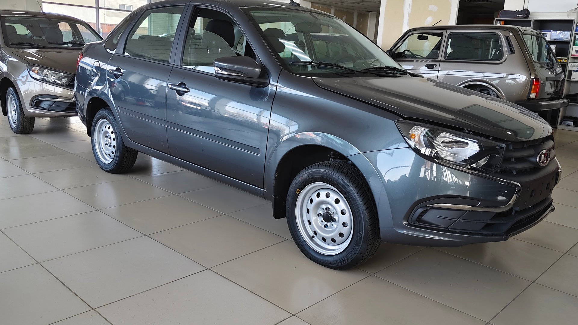 Новая Гранта с Кондиционером, Подогревы, Сигнализация. Цены стали ниже. 02-04-2025 смотреть онлайн