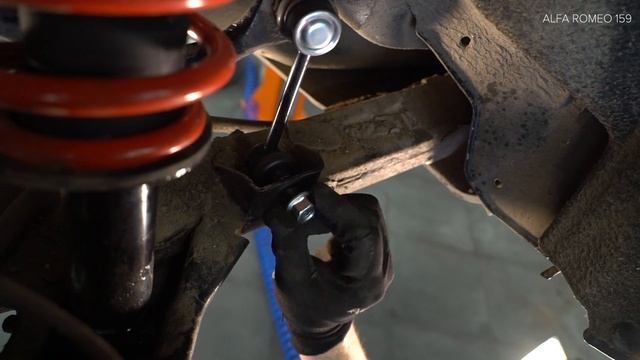 Jak wymienić tylne łącznik stabilizatora w ALFA ROMEO 159 1 (939) [PORADNIK AUTODOC] смотреть онлайн