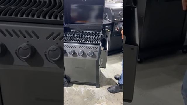 ארגמן חוויה בגן - גריל גז נפוליאון פריסטייל 425 смотреть онлайн