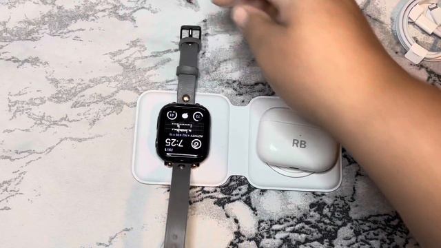 Unboxing Apple MagSafe Duo Charger смотреть онлайн