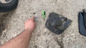 ЗАДНИЕ УВЕЛИЧЕННЫЕ БРЫЗГОВИКИ НА ЛАДА ГРАНТА КРОСС