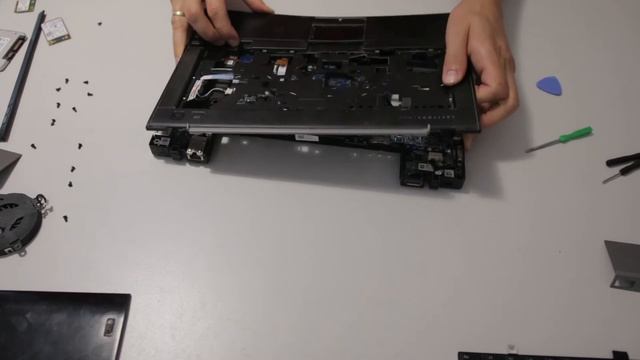 Dell E6410 Wymiana części - Bluetooth, disassembly смотреть онлайн