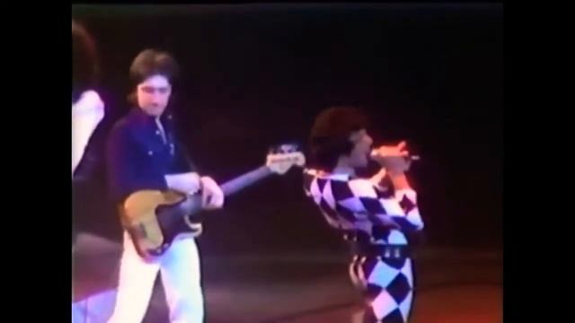 Queen - we will rock you (movie mix) смотреть онлайн