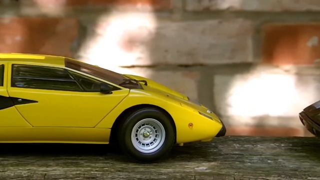 7 LAMBORGHINI COUNTACH LP400 von Kyosho смотреть онлайн