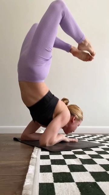 💪 Практикуйте везде! 🔥 c мини ковриком Yoga Pad 👉 от yogamatic.ru смотреть онлайн