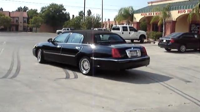 2001 Lincoln Cartier Black Town Car смотреть онлайн