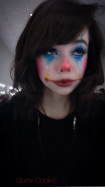 я забегаю в бар, ловлю на себе дам смотреть онлайн