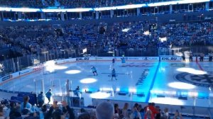 Выход игроков на лед. Сибирь-Арена