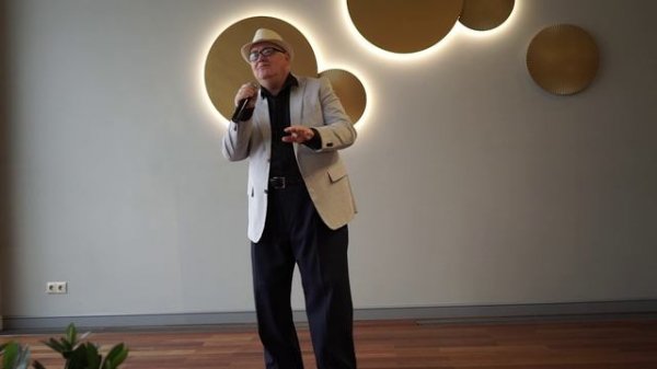 Dmitry Ushakov - Buona sera signorina