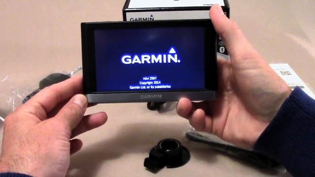 Garmin GPS Nuvi 2597 LMT Unboxing : Unboxing The Garmin GPS Nuvi
