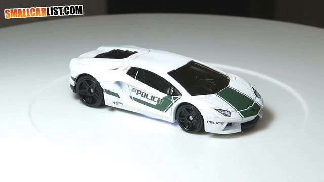Hot Wheels Lamborghini Aventador Coupé - HW Police Series (2020) смотреть онлайн