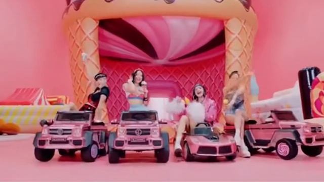LISA (BLACKPINK) ‘Money’ feat 2ne1 MV смотреть онлайн